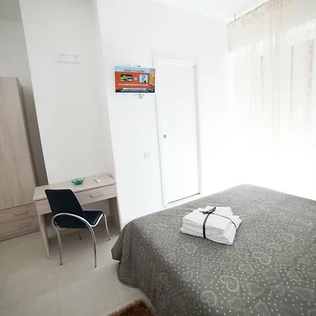 La Casa Dei Sogni Alojamento de Acomodação e Pequeno-almoço 3*